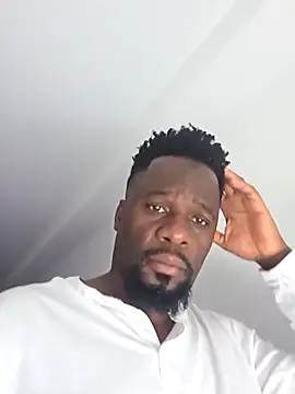 Snapshot of afrikaMandingo chatting on October 18, 2025, 9:21 am afrikaMandingo online show from October 18, 2025, 9:21 am