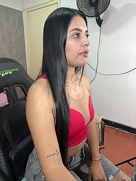 Snapshot of Hadley_ chatting on February 4, 2025, 3:44 am Hadley online show from February 4, 2025, 3:44 am