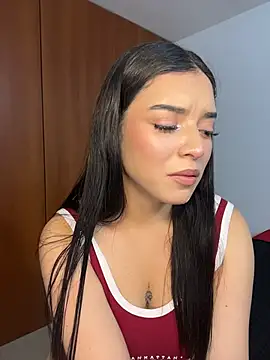 eileensophi online show from April 5, 2026, 2:53 am