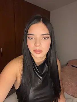 eileensophi online show from June 27, 2026, 4:39 am