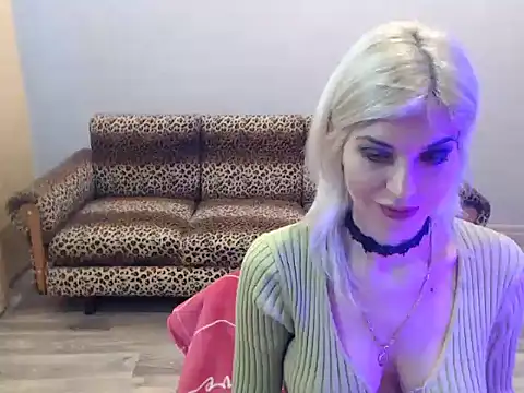 SexyBeatriice online show from December 21, 2025, 7:26 am