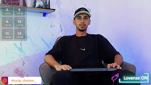 Snapshot of Sam_culhane chatting on October 23, 2025, 4:56 am Sam culhane online show from October 23, 2025, 4:56 am