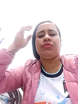 kamila lovee online show from March 2, 2025, 5:04 pm