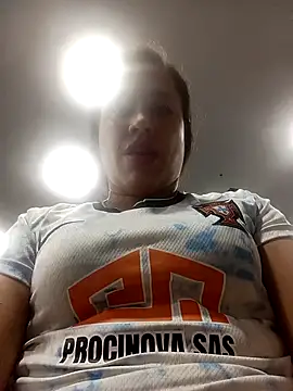 kamila lovee online show from March 9, 2025, 4:05 am