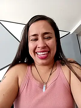 kamila lovee online show from October 6, 2025, 7:00 pm