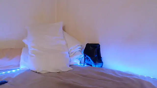 AliceFeet online show from July 21, 2026, 1:57 pm