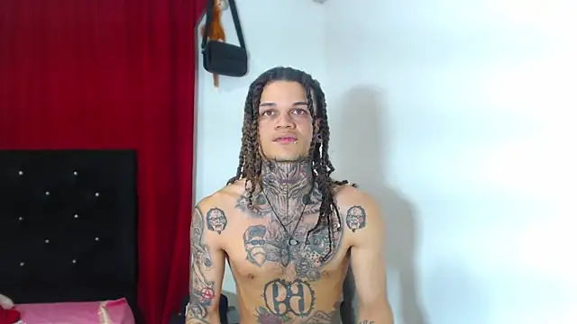 hot man05 online show from March 18, 2025, 5:09 am