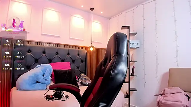 Snapshot of CALANTHELOVE1 chatting on September 23, 2025, 3:31 am CALANTHELOVE1 online show from September 23, 2025, 3:31 am