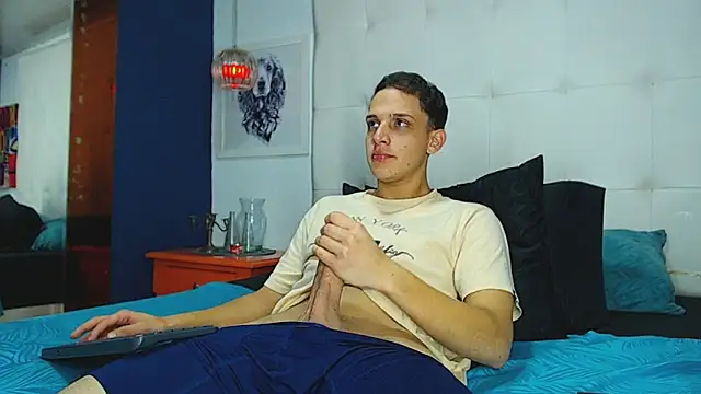 Thomas May4rs online show from April 10, 2026, 3:45 am