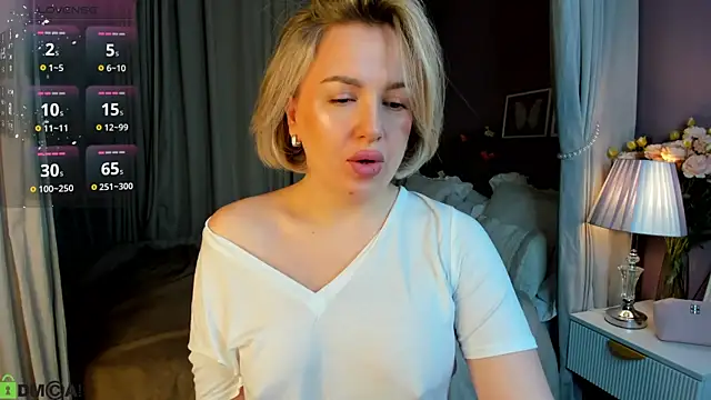 Snapshot of Nikki_Kai chatting on September 22, 2025, 12:23 am Nikki Kai online show from September 22, 2025, 12:23 am