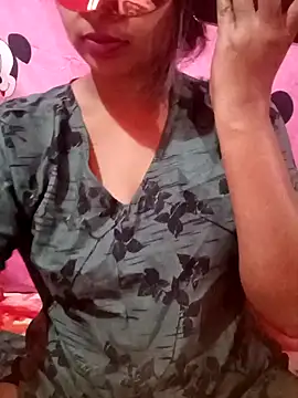 Sweety4u97 online show from February 7, 2025, 4:48 am