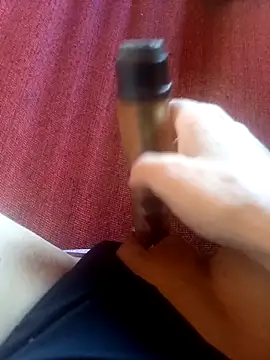 baixinhainsaciavel23 online show from April 15, 2026, 12:56 pm