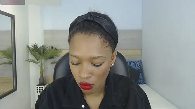 Snapshot of brendathompson_ chatting on October 3, 2025, 2:19 am brendathompson online show from October 3, 2025, 2:19 am