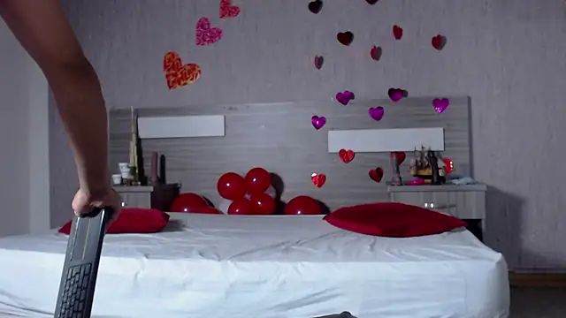 Snapshot of Liiamthompson chatting on February 17, 2025, 2:04 pm Liiamthompson online show from February 17, 2025, 2:04 pm