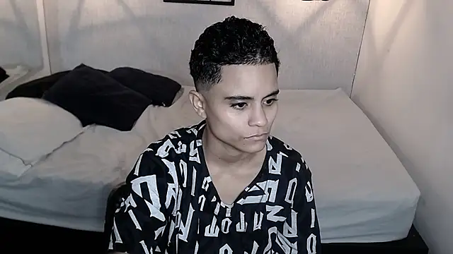 Snapshot of Liiamthompson chatting on March 7, 2025, 11:51 am Liiamthompson online show from March 7, 2025, 11:51 am