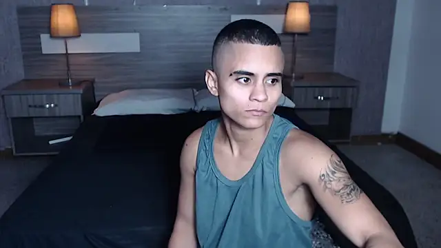 Snapshot of Liiamthompson chatting on September 13, 2025, 11:21 am Liiamthompson online show from September 13, 2025, 11:21 am