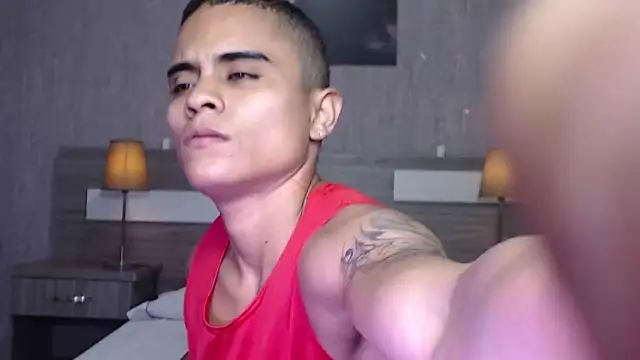 Snapshot of Liiamthompson chatting on September 19, 2025, 11:22 am Liiamthompson online show from September 19, 2025, 11:22 am