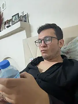 Snapshot of devilXAngel5 chatting on November 10, 2025, 6:51 pm devilXAngel5 online show from November 10, 2025, 6:51 pm