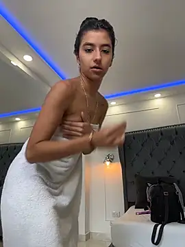 Snapshot of eva_roseee chatting on June 8, 2026, 9:15 pm eva roseee online show from June 8, 2026, 9:15 pm
