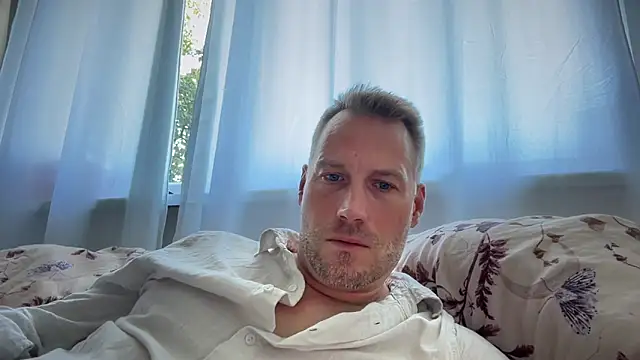 Christian87xxx online show from September 11, 2025, 9:42 am