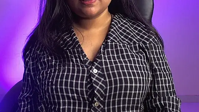 Snapshot of Kannu- chatting on November 4, 2025, 5:28 am Kannu- online show from November 4, 2025, 5:28 am