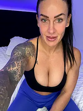 Snapshot of goddess-harper chatting on January 9, 2026, 8:21 pm goddess-harper online show from January 9, 2026, 8:21 pm