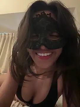 Snapshot of princess_rainaa chatting on June 23, 2026, 4:10 am princess rainaa online show from June 23, 2026, 4:10 am