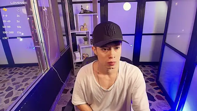 Snapshot of marcuscollins1_ chatting on March 21, 2025, 1:12 pm marcuscollins1 online show from March 21, 2025, 1:12 pm