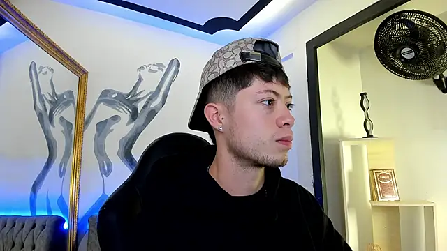 marcuscollins1  online show from July 18, 2026, 12:09 pm