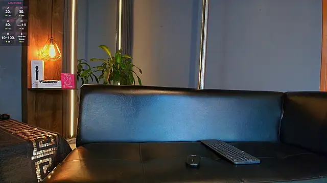 Snapshot of _FireandDesire chatting on September 26, 2025, 6:06 am FireandDesire online show from September 26, 2025, 6:06 am