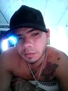 Niick01  online show from April 13, 2026, 4:40 am