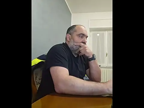 fuocovivo4 online show from March 29, 2026, 7:14 pm