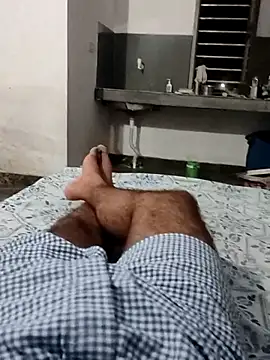 Hot funky boy online show from October 1, 2025, 7:20 pm