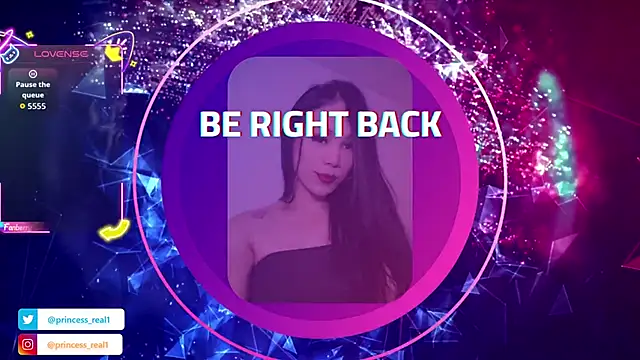 Snapshot of princess0303 chatting on October 1, 2025, 5:35 am princess0303 online show from October 1, 2025, 5:35 am