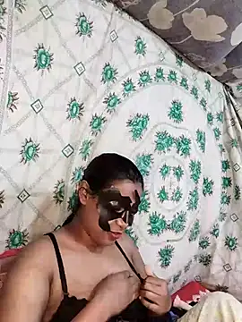 Snapshot of monekhan123 chatting on February 25, 2025, 9:13 pm monekhan123 online show from February 25, 2025, 9:13 pm