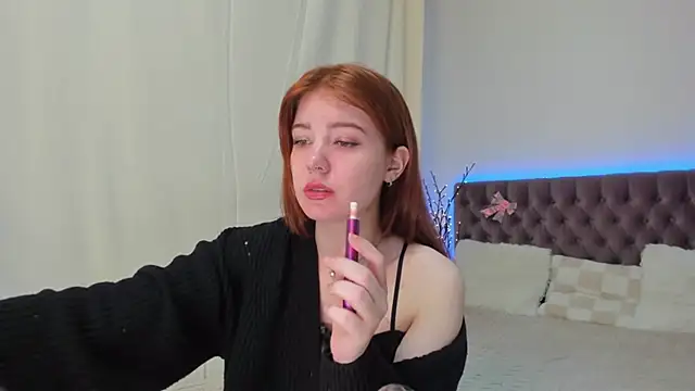 Snapshot of Ella_Mayers chatting on March 21, 2025, 1:24 am Ella Mayers online show from March 21, 2025, 1:24 am