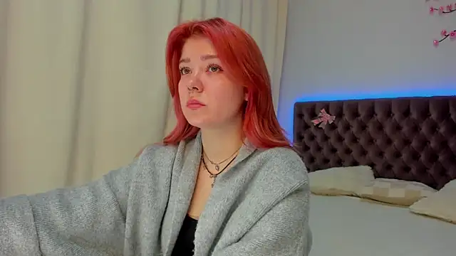 Snapshot of Ella_Mayers chatting on October 4, 2025, 12:03 pm Ella Mayers online show from October 4, 2025, 12:03 pm