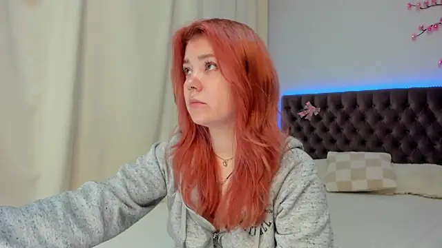 Snapshot of Ella_Mayers chatting on October 10, 2025, 12:26 pm Ella Mayers online show from October 10, 2025, 12:26 pm