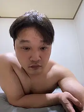 offwhite777 online show from February 23, 2025, 8:22 pm