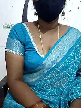 Snapshot of Tamil_Meera12 chatting on October 11, 2025, 6:56 am Tamil Meera12 online show from October 11, 2025, 6:56 am