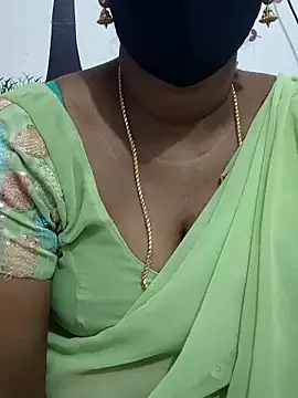 Snapshot of Tamil_Meera12 chatting on November 6, 2025, 6:53 pm Tamil Meera12 online show from November 6, 2025, 6:53 pm