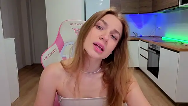 Enjoy everymoment  online show from April 8, 2026, 3:50 am