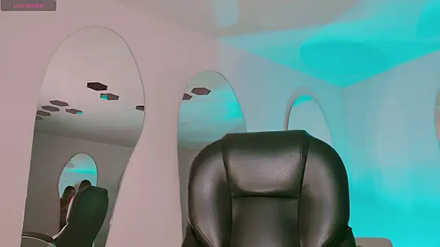 Snapshot of AmaiaHaywood chatting on November 7, 2025, 4:45 am AmaiaHaywood online show from November 7, 2025, 4:45 am