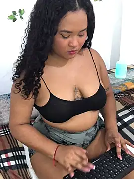 Snapshot of Marce_777 chatting on March 13, 2025, 6:37 am Marce 777 online show from March 13, 2025, 6:37 am