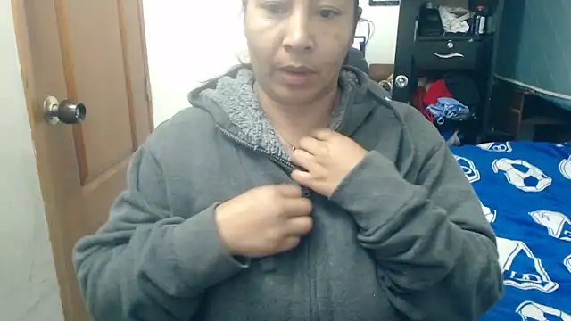 Siblleyx online show from March 18, 2026, 10:35 pm