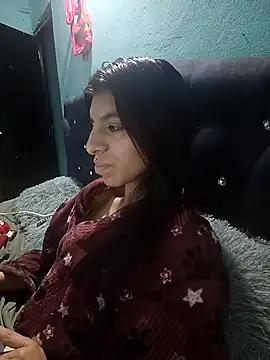 Snapshot of Ariell_Kieran chatting on November 4, 2025, 5:39 am Ariell Kieran online show from November 4, 2025, 5:39 am