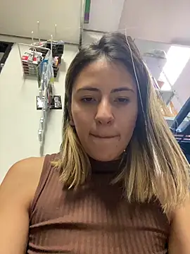 Andrea18 blonde online show from February 18, 2026, 12:06 am