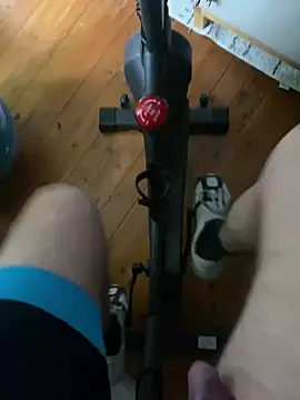 Snapshot of Avignon1963 chatting on February 22, 2025, 9:34 am Avignon1963 online show from February 22, 2025, 9:34 am