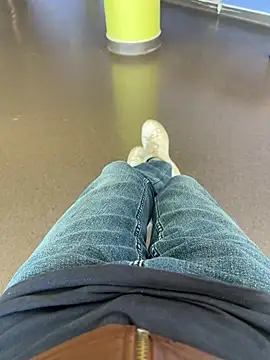 Snapshot of Avignon1963 chatting on April 10, 2026, 9:58 am Avignon1963 online show from April 10, 2026, 9:58 am