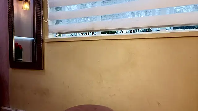 AzunaStar online show from April 10, 2026, 10:03 pm